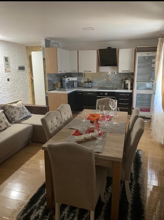 Bella Casa Apartments Făgăraş Eksteriør billede